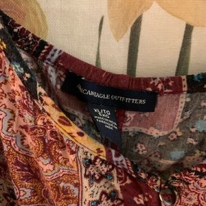 American Eagle patterned tank top